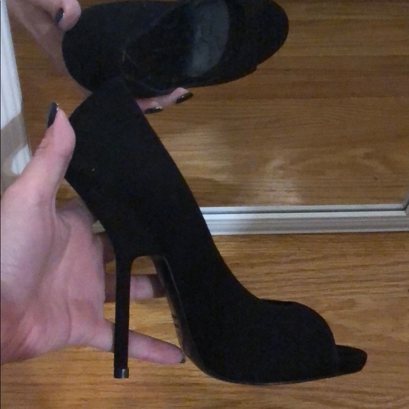 Black Giuseppe zanotti heels size 7.5 - Picture 4 of 4